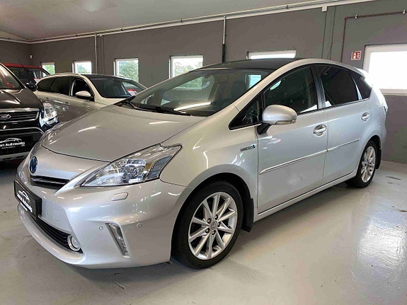 Toyota Prius 7 of 27