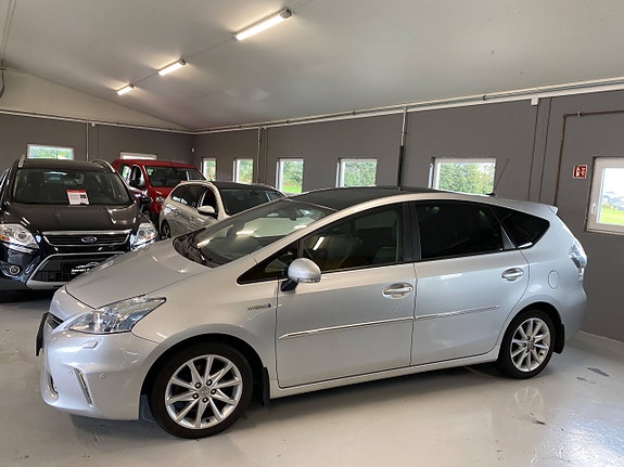 Toyota Prius 8 of 27