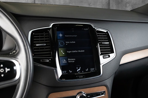Volvo XC90 20 of 23