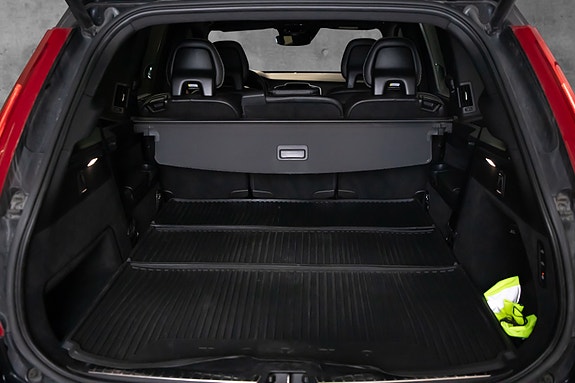 Volvo XC90 6 of 23