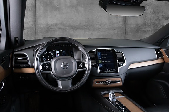 Volvo XC90 7 of 23