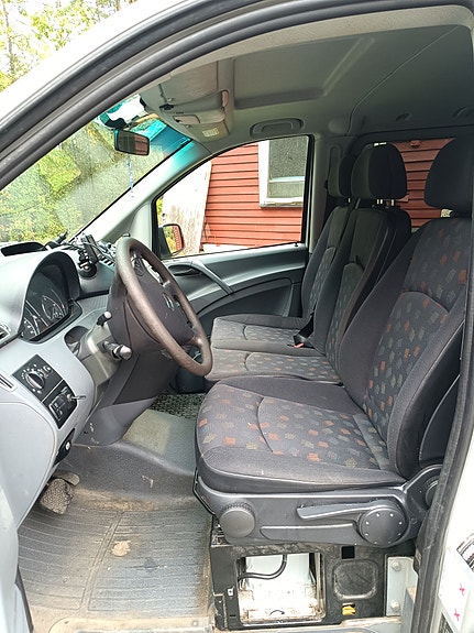 Mercedes-Benz Vito 115 14 of 30