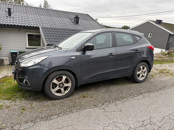 Hyundai ix35 3 of 14