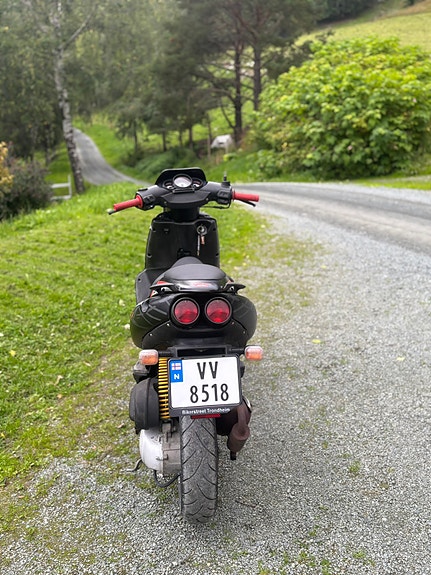 Aprilia SR 50 8 of 17