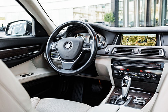 BMW 730d 26 of 30
