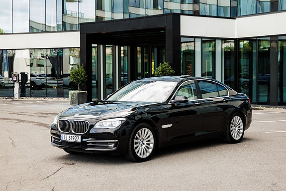 BMW 730d 10 of 30