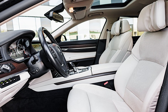 BMW 730d 27 of 30