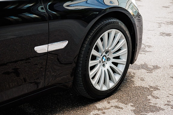 BMW 730d 18 of 30