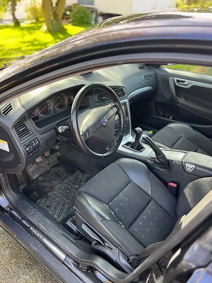 Volvo S60 7 of 11