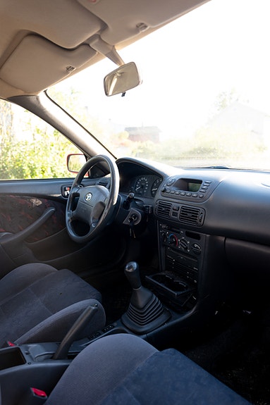 Toyota Corolla 6 of 8
