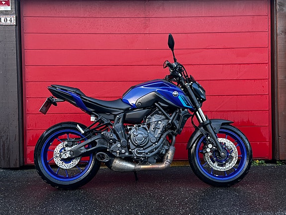 Yamaha MT-07 3 of 7