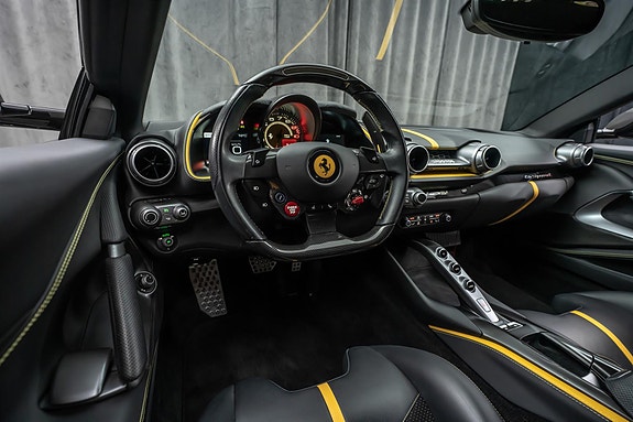 Ferrari 812 Superfast 15 of 30