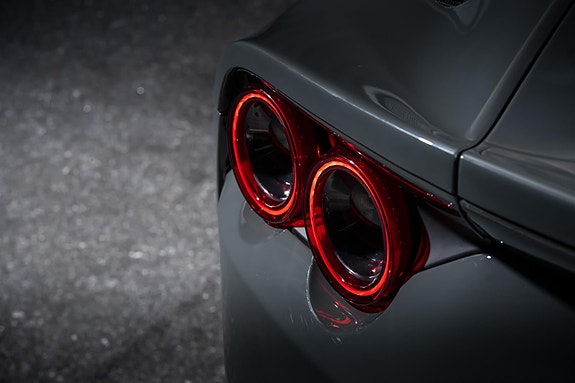 Ferrari 812 Superfast 12 of 30