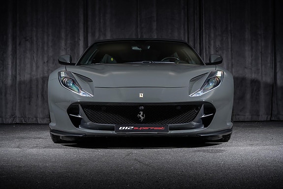 Ferrari 812 Superfast 8 of 30