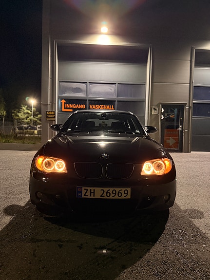 BMW 118d 2 of 25