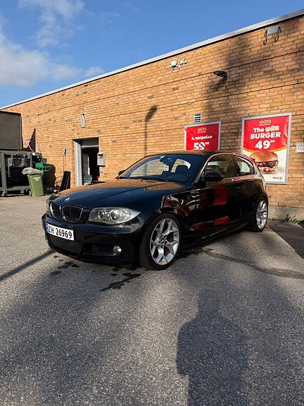 BMW 118d 11 of 25