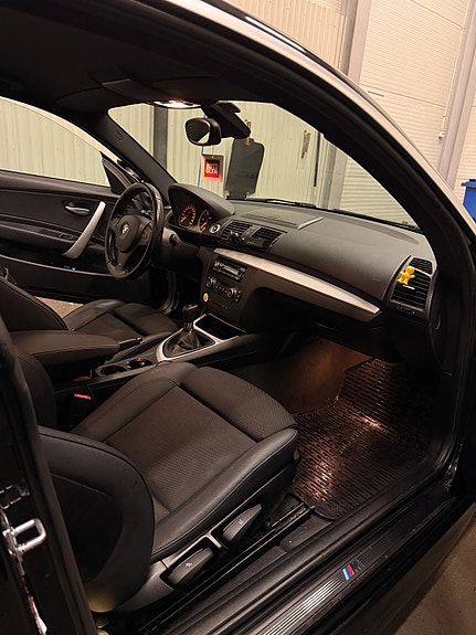 BMW 118d 19 of 25