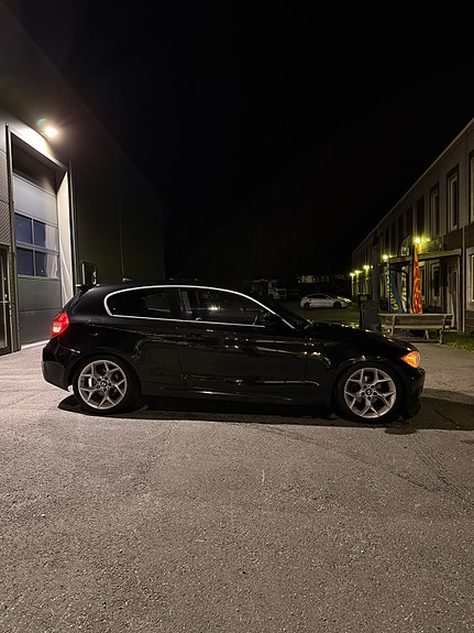 BMW 118d 5 of 25
