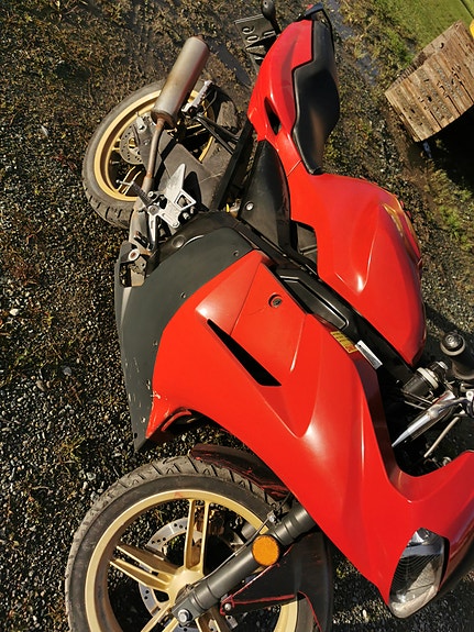 Yamaha TZR 50 3 of 8