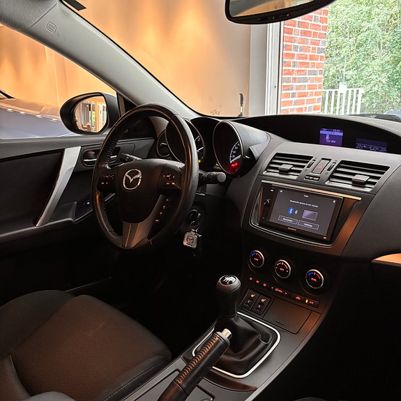 Mazda 3 7 of 19