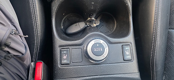 Nissan X-Trail 25 of 30