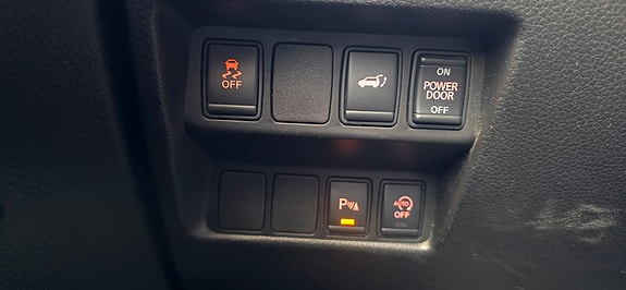 Nissan X-Trail 27 of 30