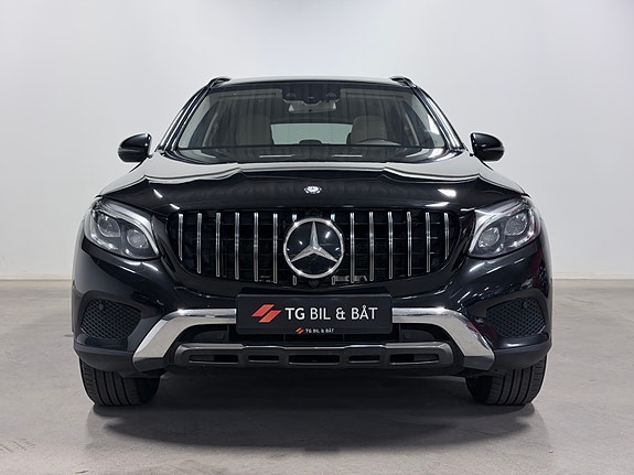 Mercedes-Benz GLC220 d 3 of 30