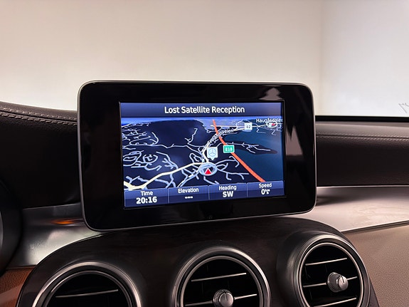 Mercedes-Benz GLC220 d 27 of 30