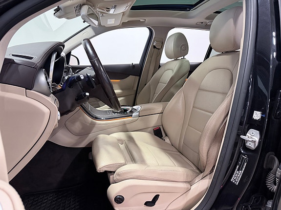 Mercedes-Benz GLC220 d 13 of 30