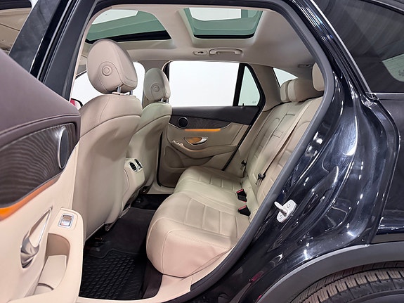Mercedes-Benz GLC220 d 14 of 30