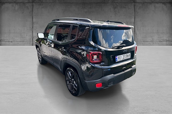 Jeep Renegade 4 of 6