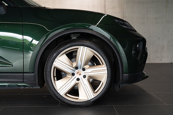 Porsche Macan 25 of 26