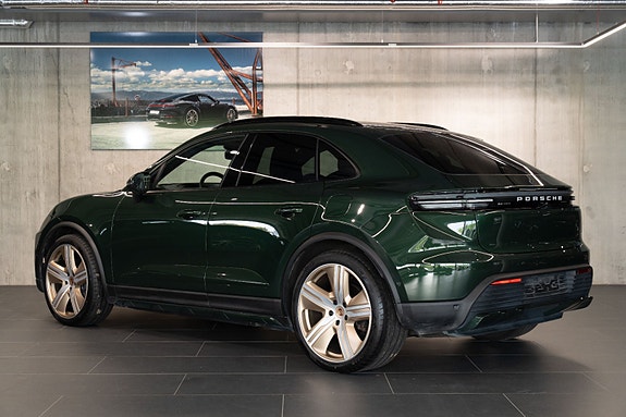 Porsche Macan 3 of 26