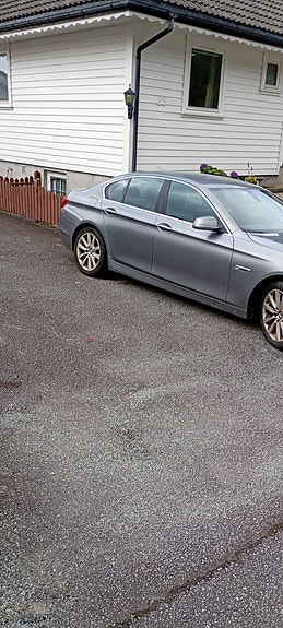 BMW 520d 2 of 6