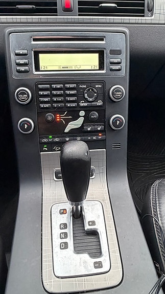 Volvo XC70 18 of 30