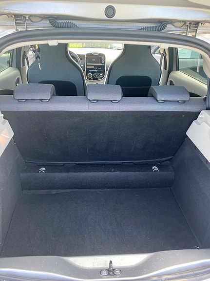 Renault Zoe 12 of 13