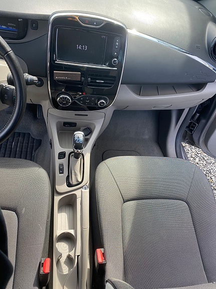 Renault Zoe 10 of 13