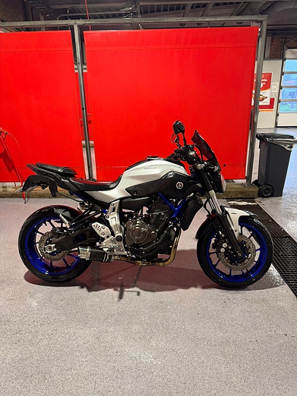 Yamaha MT-07 10 of 11
