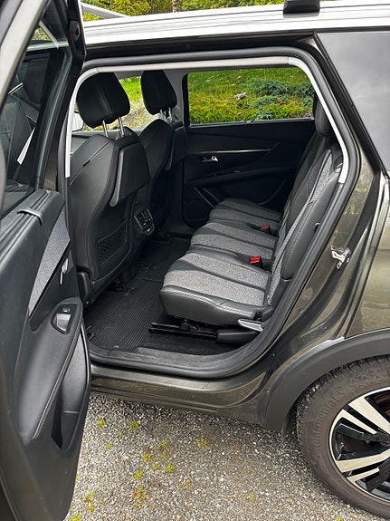 Peugeot 5008 12 of 30
