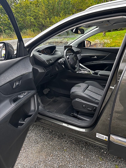 Peugeot 5008 7 of 30