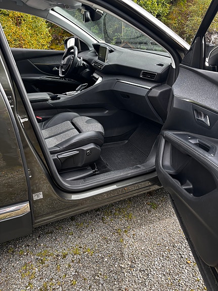 Peugeot 5008 8 of 30