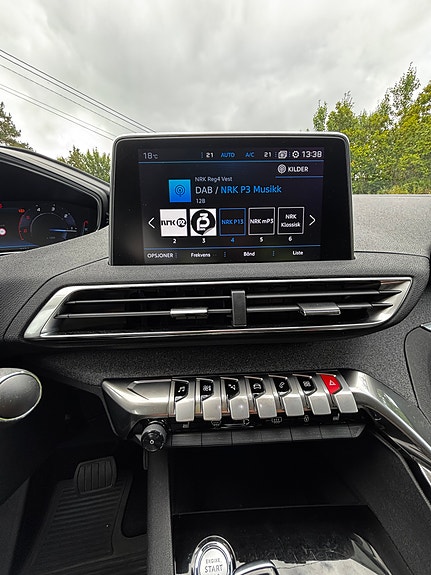 Peugeot 5008 22 of 30