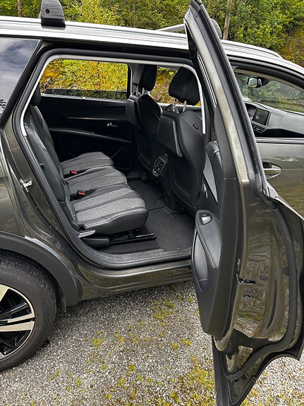 Peugeot 5008 11 of 30