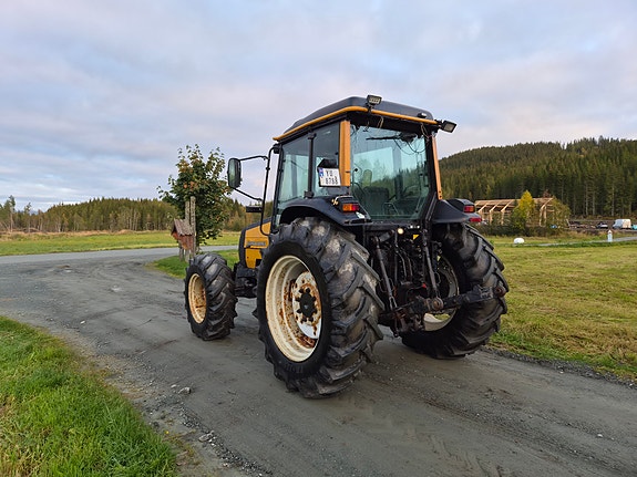 Valtra 900 4 of 16