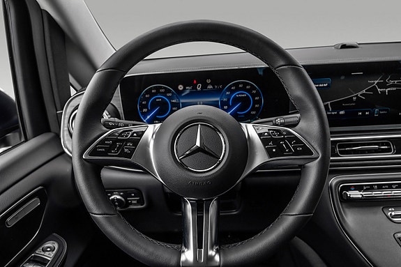 Mercedes-Benz EQV300 19 of 30