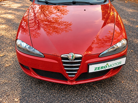 Alfa Romeo 147 2 of 15