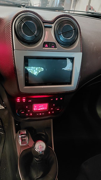 Alfa Romeo MiTo 11 of 18