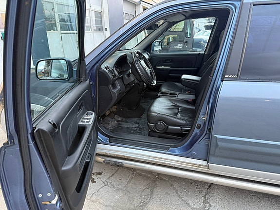 Honda CR-V 7 of 18