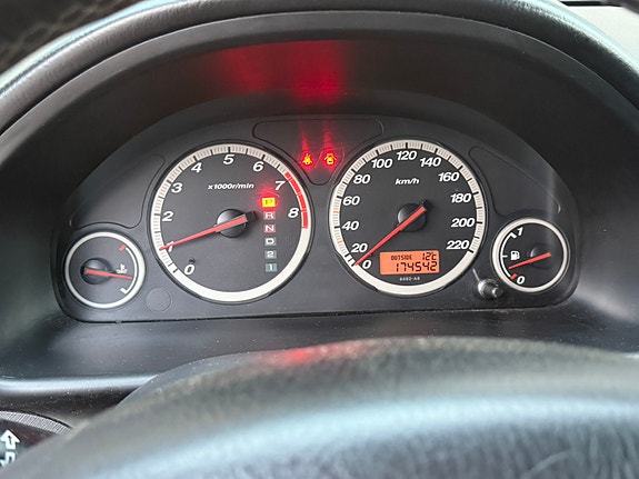 Honda CR-V 8 of 18