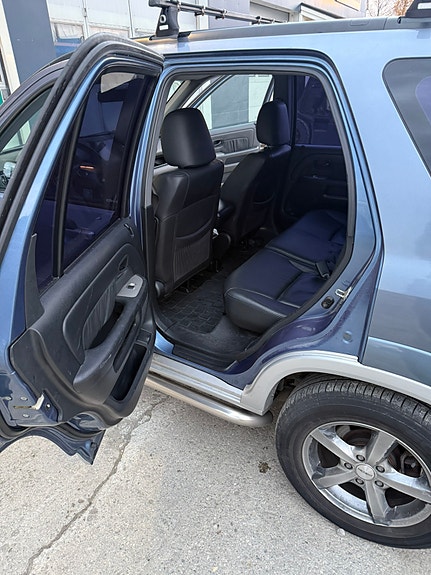 Honda CR-V 14 of 18